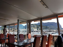 Atmosphère du Restaurant méditerranéen Le Bistro - Restaurant Cassis - n°18