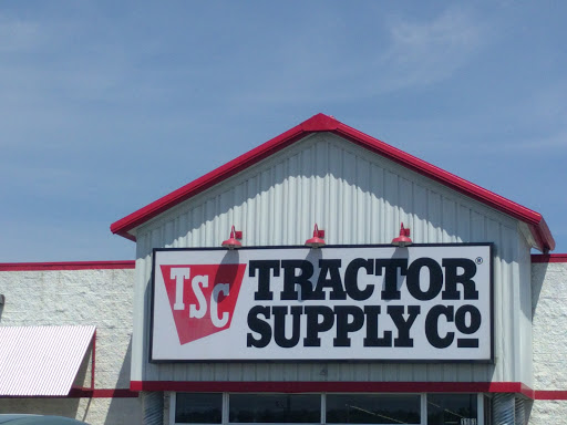 Home Improvement Store «Tractor Supply Co.», reviews and photos, 1161 Broadway, Bangor, ME 04401, USA