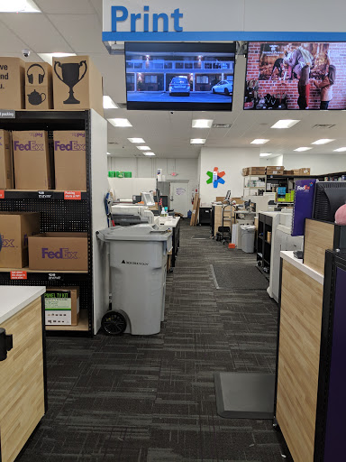 Print Shop «FedEx Office Print & Ship Center», reviews and photos, 225 Franklin Rd, Brentwood, TN 37027, USA