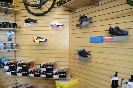 Bicycle Store «BOI Bicycle Outfitters Indy», reviews and photos, 1309 South High School Road, Indianapolis, IN 46241, USA