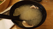 Soupe miso du Restaurant japonais Fusion N'Rolls Sushi à Bourg-la-Reine - n°3