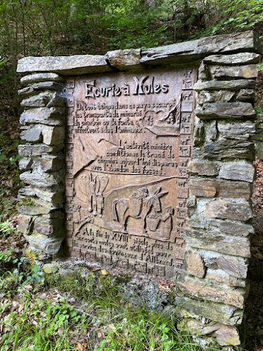 Le Sentier du Fer de Pinsot à Le Haut-Bréda