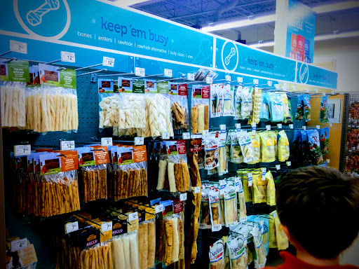 Pet Supply Store «Petco Animal Supplies», reviews and photos, 1621 Emmet St N, Charlottesville, VA 22901, USA