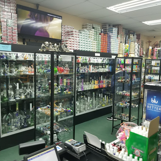 Tobacco Shop «Brockton smoke shop», reviews and photos, 793 Crescent St #1, Brockton, MA 02302, USA
