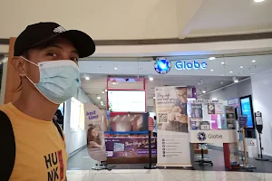 Globe Telecom - Ayala Malls TriNoma image