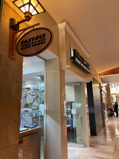 Watch Repair Service «Fast-Fix Jewelry & Watch Repairs», reviews and photos, 8405 S Park Meadows Center Dr #1019, Lone Tree, CO 80124, USA