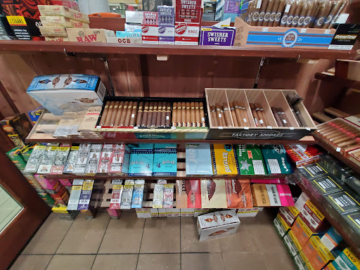 Tobacco Shop «2 Way Smoke Shop», reviews and photos, 7422 N 51st Ave, Glendale, AZ 85301, USA
