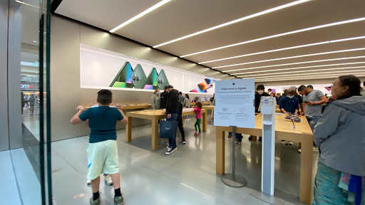 Computer Store «Apple Washington Square», reviews and photos, 9585 SW Washington Square Rd, Tigard, OR 97223, USA