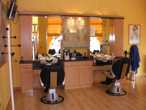 Información y opiniones sobre VARÓN Peluquería & Barbería de Zamora