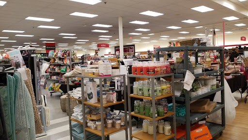 Department Store «T.J. Maxx & HomeGoods», reviews and photos, 2692 Madison Rd F, Cincinnati, OH 45208, USA