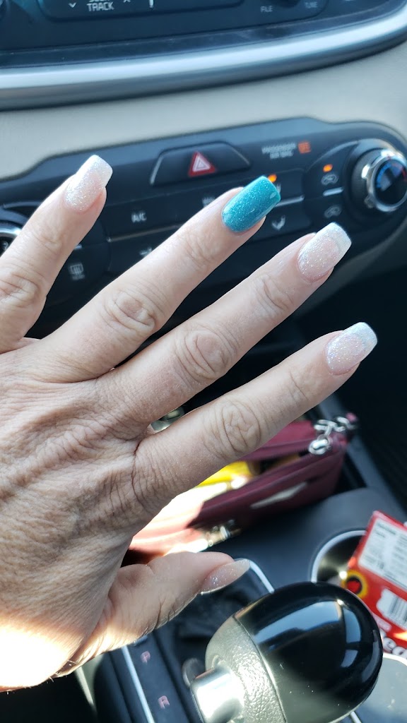 Nail Focus 74019