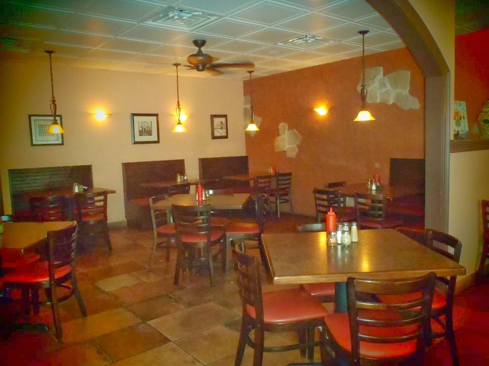 Dominick's Pizza Restaurant 18902