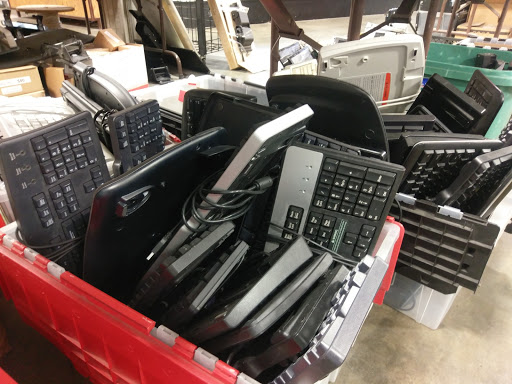 Used Computer Store «RE-PC Recycled Computers and Peripherals», reviews and photos, 1565 6th Ave S, Seattle, WA 98134, USA