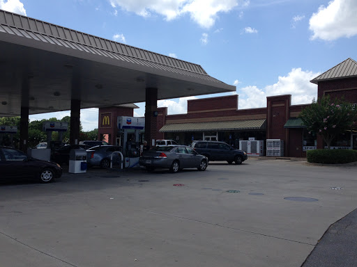Gas Station «Chevron», reviews and photos, 2530 Lake Oconee Pkwy, Greensboro, GA 30642, USA