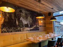 Atmosphère du Restaurant Bistro les 2 mules - La Clusaz - n°6