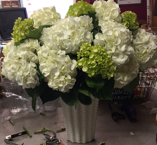 Florist «Roses Just Because/Hub Florist Of Lutz», reviews and photos, 18721 N Dale Mabry Hwy, Lutz, FL 33548, USA