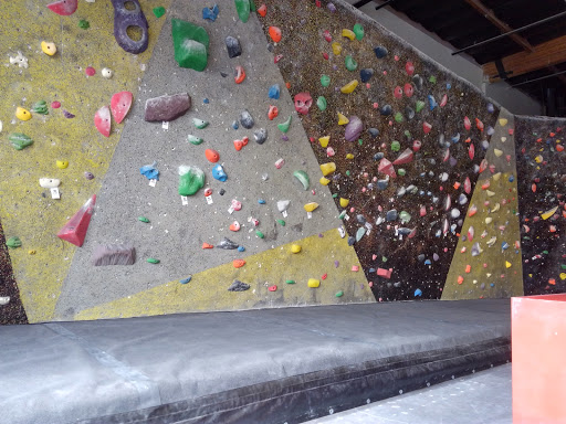 Rock Climbing Gym «Hangar 18 Indoor Climbing Gym - Mission Viejo», reviews and photos, 23812 Vía Fabricante A4, Mission Viejo, CA 92691, USA