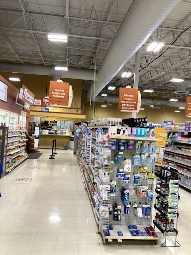 Supermarket «Giant Eagle Supermarket», reviews and photos, 21593 Lorain Rd, Fairview Park, OH 44126, USA