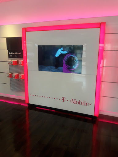 Cell Phone Store «T-Mobile», reviews and photos, 100 Promenade Pkwy A, Fayetteville, GA 30214, USA