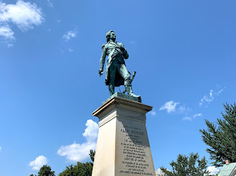 Hugh Mercer Statue