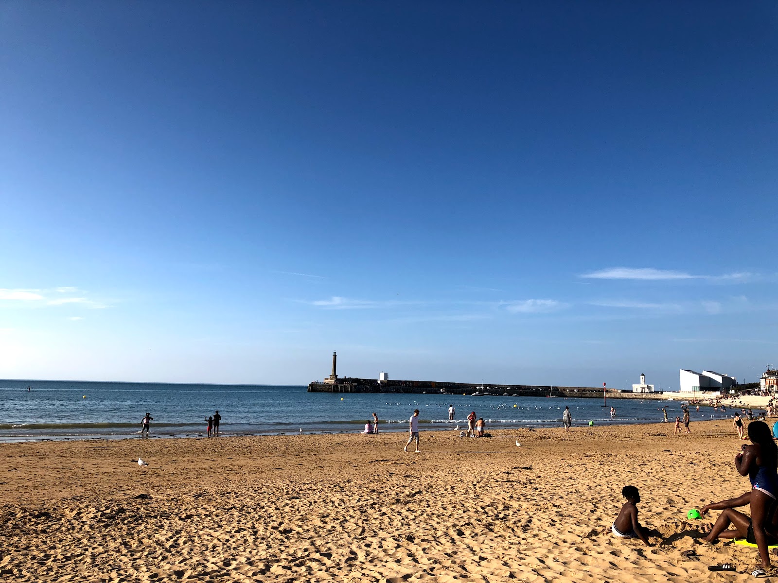 Fotografija Plaža Margate z svetel pesek površino