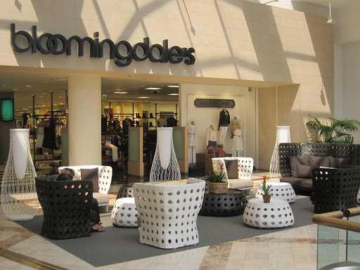 Shopping Mall «Westfield Fashion Square», reviews and photos, 14006 Riverside Dr, Sherman Oaks, CA 91423, USA