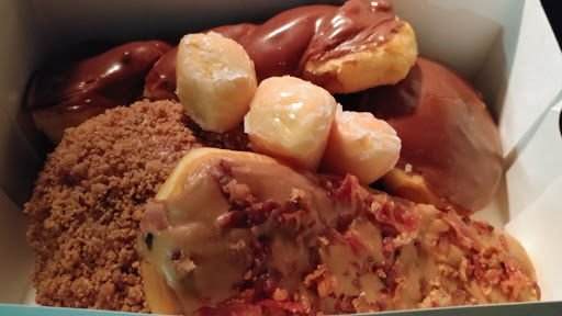 Donut Shop «Evergreen Donuts», reviews and photos, 20101 44th Ave W F, Lynnwood, WA 98036, USA