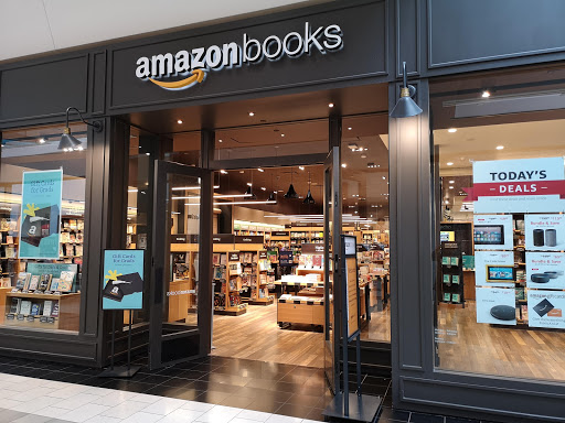 Book Store «Amazon Books», reviews and photos, 9585 SW Washington Square Rd, Portland, OR 97223, USA