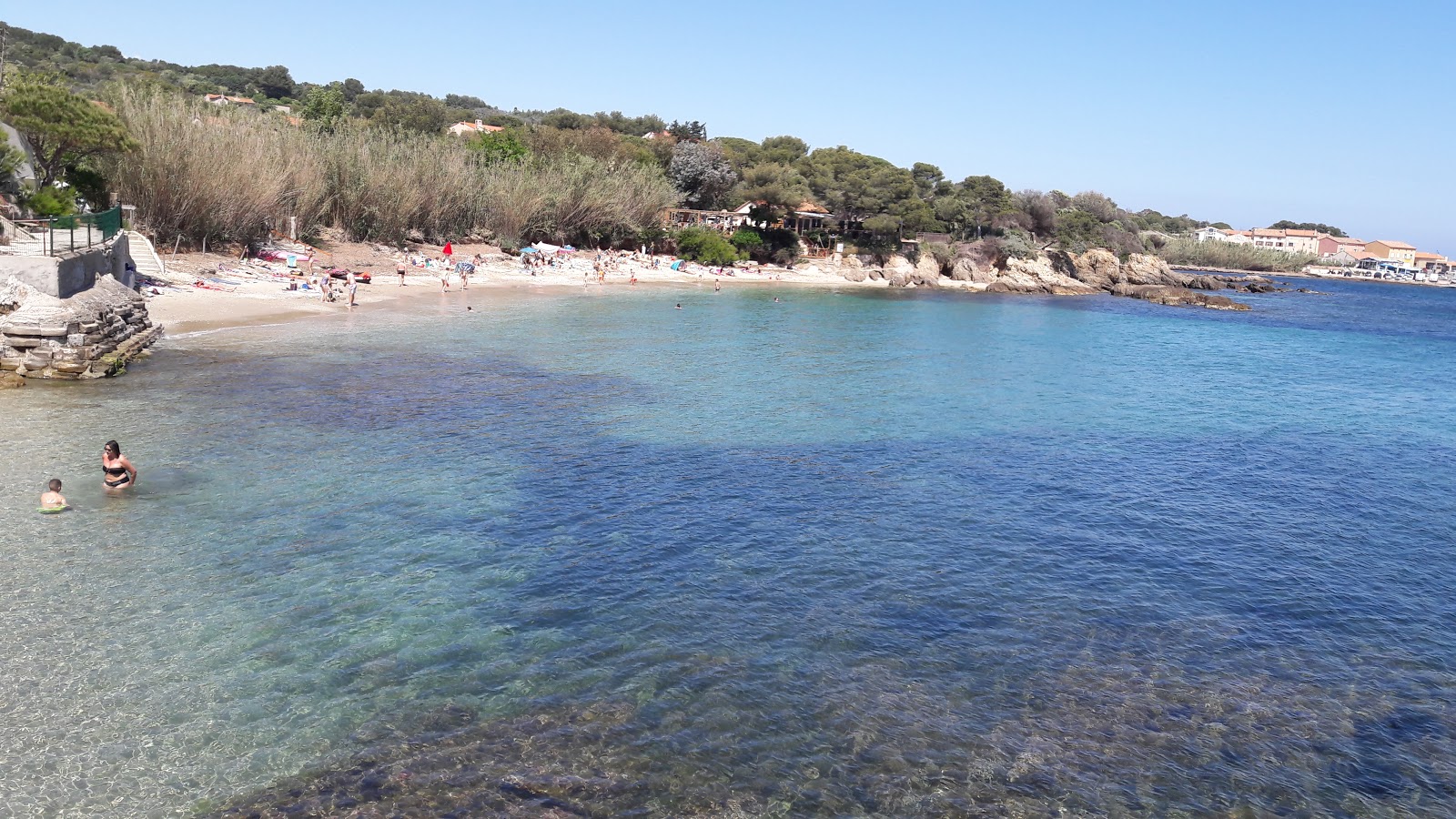 Φωτογραφία του Plage du Pradeau με επίπεδο καθαριότητας πολύ καθαρό