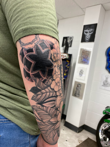 Explore tattoo ideas for last name, creative tattoo ideas in Orland, available at K1LL3R ARTW0RK