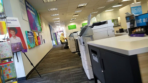 Print Shop «FedEx Office Print & Ship Center», reviews and photos, 13061 Lee Jackson Memorial Hwy a, Fairfax, VA 22033, USA