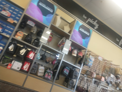 Shoe Store «Shoe Carnival», reviews and photos, 955 Ann St, Montgomery, AL 36107, USA