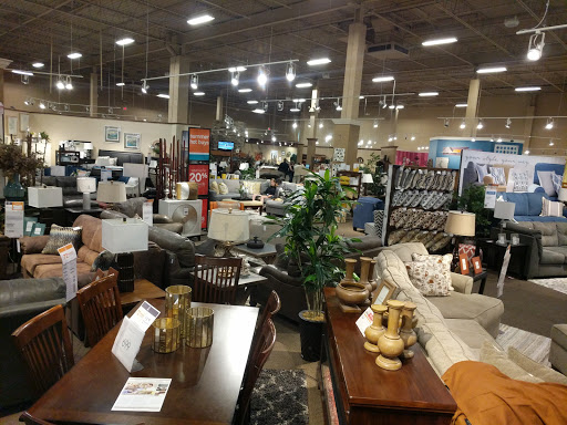 Furniture Store «Ashley HomeStore», reviews and photos, 925 Paterson Plank Rd, Secaucus, NJ 07094, USA