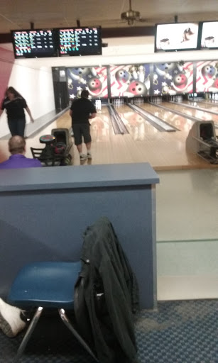 Bowling Alley «Laurel Lanes», reviews and photos, 108 W 8th St, Port Angeles, WA 98362, USA