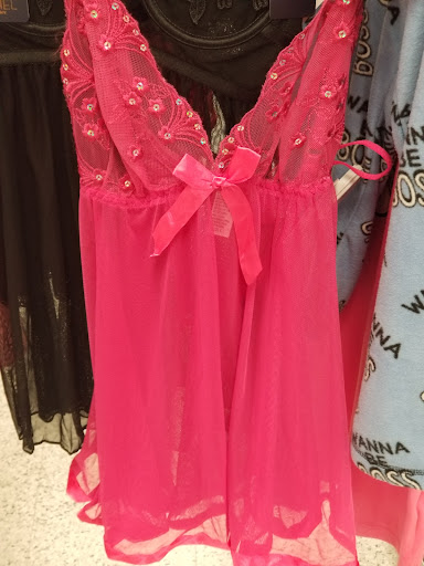 Clothing Store «Ross Dress for Less», reviews and photos, 940 N Western Ave, San Pedro, CA 90732, USA