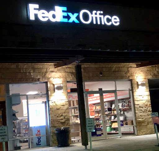 Print Shop «FedEx Office Print & Ship Center», reviews and photos, 6317 Bee Cave Rd #240, Austin, TX 78746, USA
