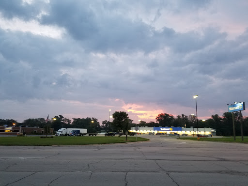 Discount Store «Walmart», reviews and photos, 1901 1st Ave, Rock Falls, IL 61071, USA