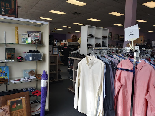 Thrift Store «WINGS Resale Store», reviews and photos, 300 W Golf Rd, Schaumburg, IL 60195, USA