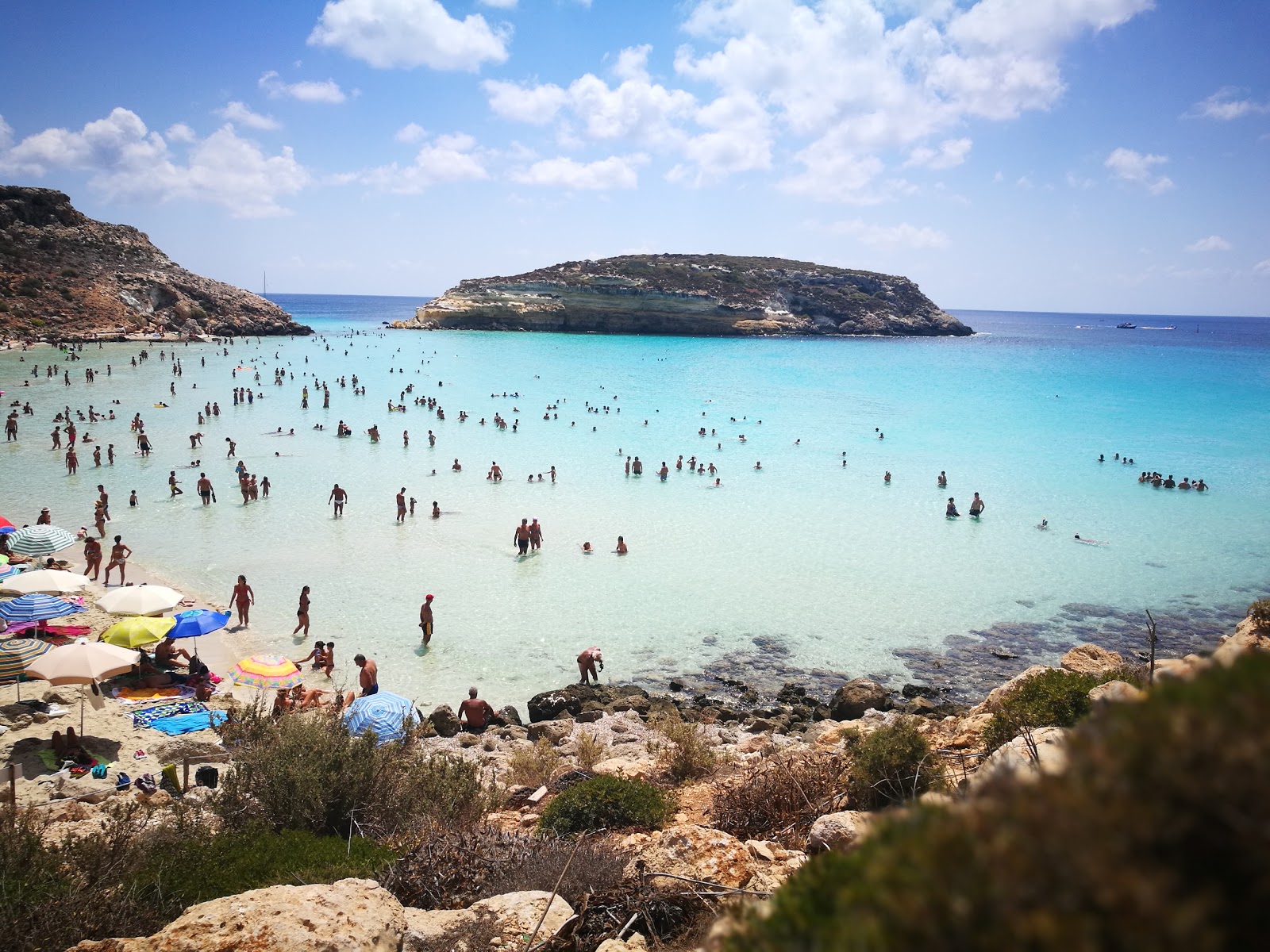 Foto von Dei Conigli Strand befindet sich in natürlicher umgebung