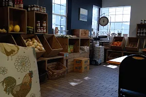 Fresh Pik'd Produce Market & Cafe image