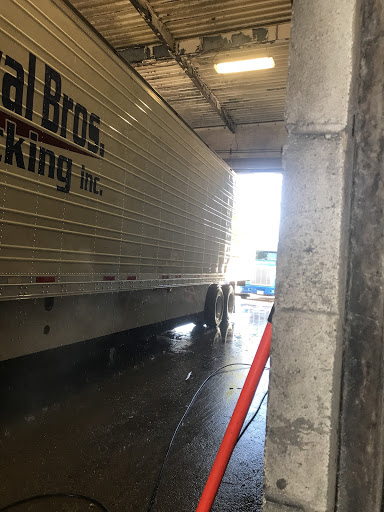 Truck Stop «Tracy Truck & Auto Stop», reviews and photos, 3940 N Tracy Blvd, Tracy, CA 95304, USA