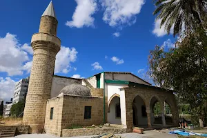Bayraktar Mosque image