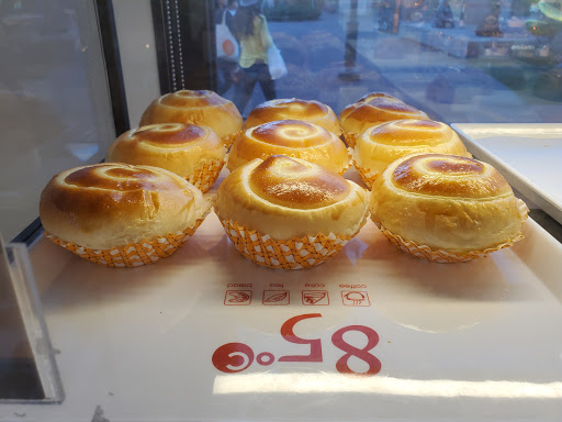 85°C Bakery Cafe - Irvine Spectrum