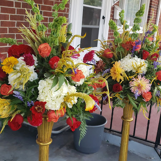 Florist «Dino Designs of Baltimore», reviews and photos, 330 N Charles St, Baltimore, MD 21201, USA