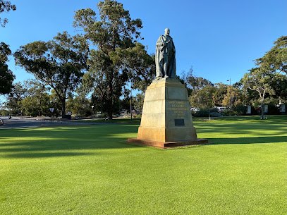 Statue of Lord Forrest