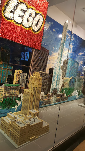 Shopping Mall «Water Tower Place», reviews and photos, 835 N Michigan Ave, Chicago, IL 60611, USA