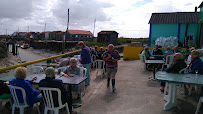 Atmosphère du Bar-restaurant à huîtres Chez Mamelou à Dolus-d'Oléron - n°9