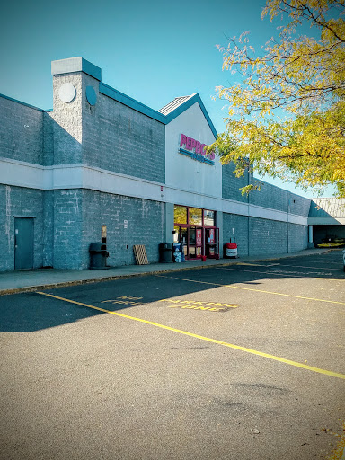 Auto Parts Store «Pep Boys Auto Parts & Service», reviews and photos, 425 Sunrise Hwy, Patchogue, NY 11772, USA