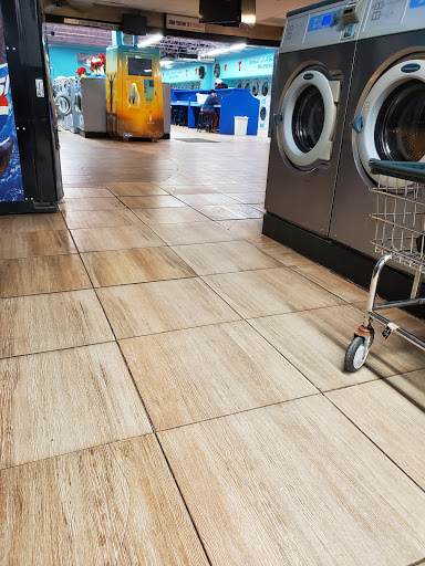 Laundry «24 Hour Laundry», reviews and photos, 7133 Chimney Rock Rd, Houston, TX 77081, USA