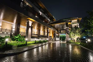 Nadee 10 Resort & Hotel image